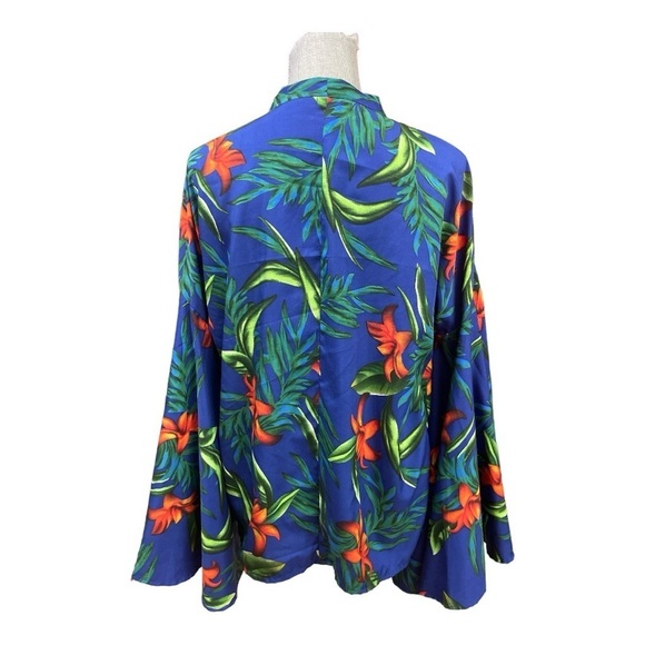 Boohoo Sapphire Blue Red Hibiscus
Waist  Kimono Jacket sz 10
Bell sleeves - Picture 7 of 13